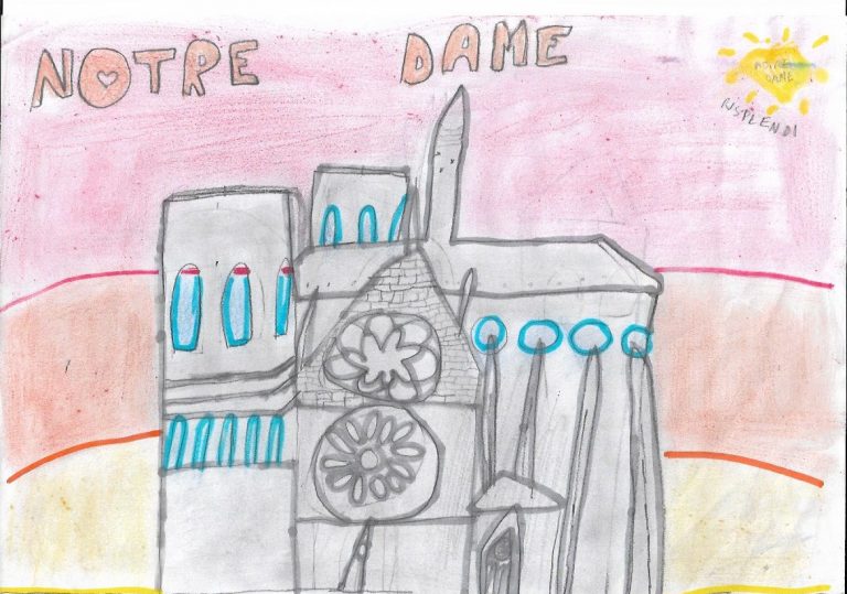 Notre-Dame-risplendi-Francesca-Paci-Italie